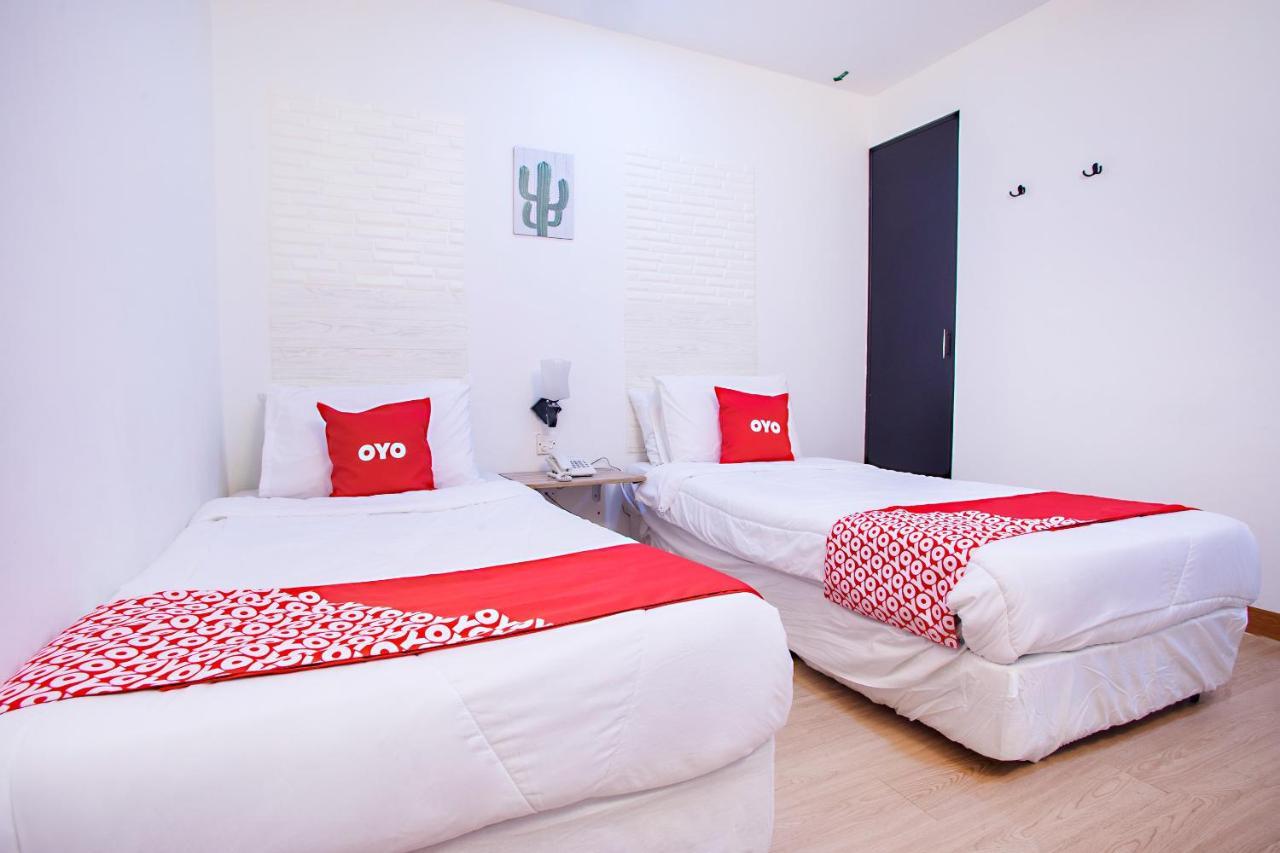 Oyo 43963 T Signature Hotel Petaling Jaya Zewnętrze zdjęcie