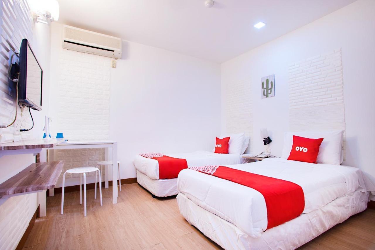 Oyo 43963 T Signature Hotel Petaling Jaya Zewnętrze zdjęcie