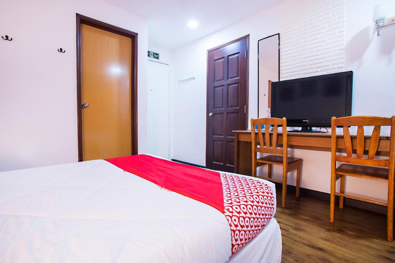 Oyo 43963 T Signature Hotel Petaling Jaya Zewnętrze zdjęcie