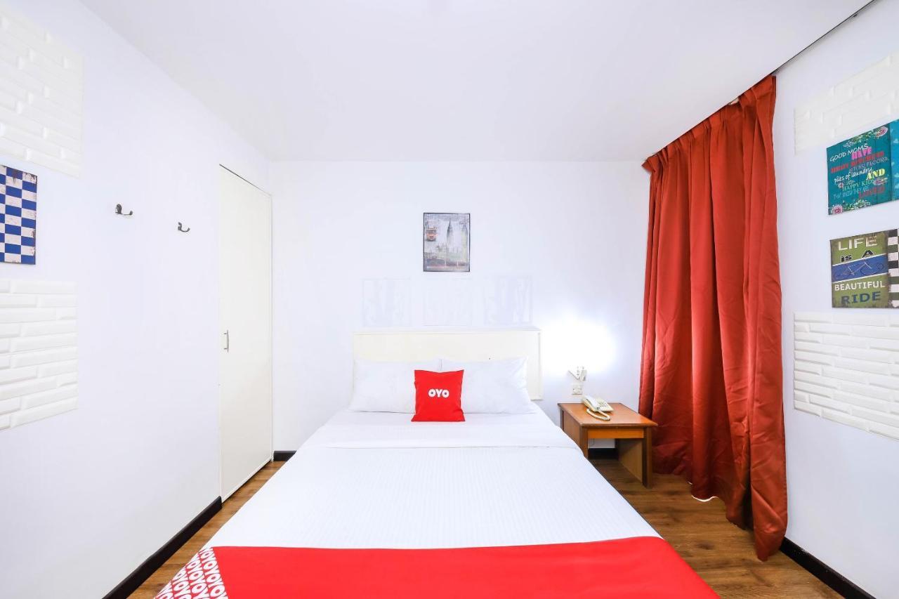 Oyo 43963 T Signature Hotel Petaling Jaya Zewnętrze zdjęcie